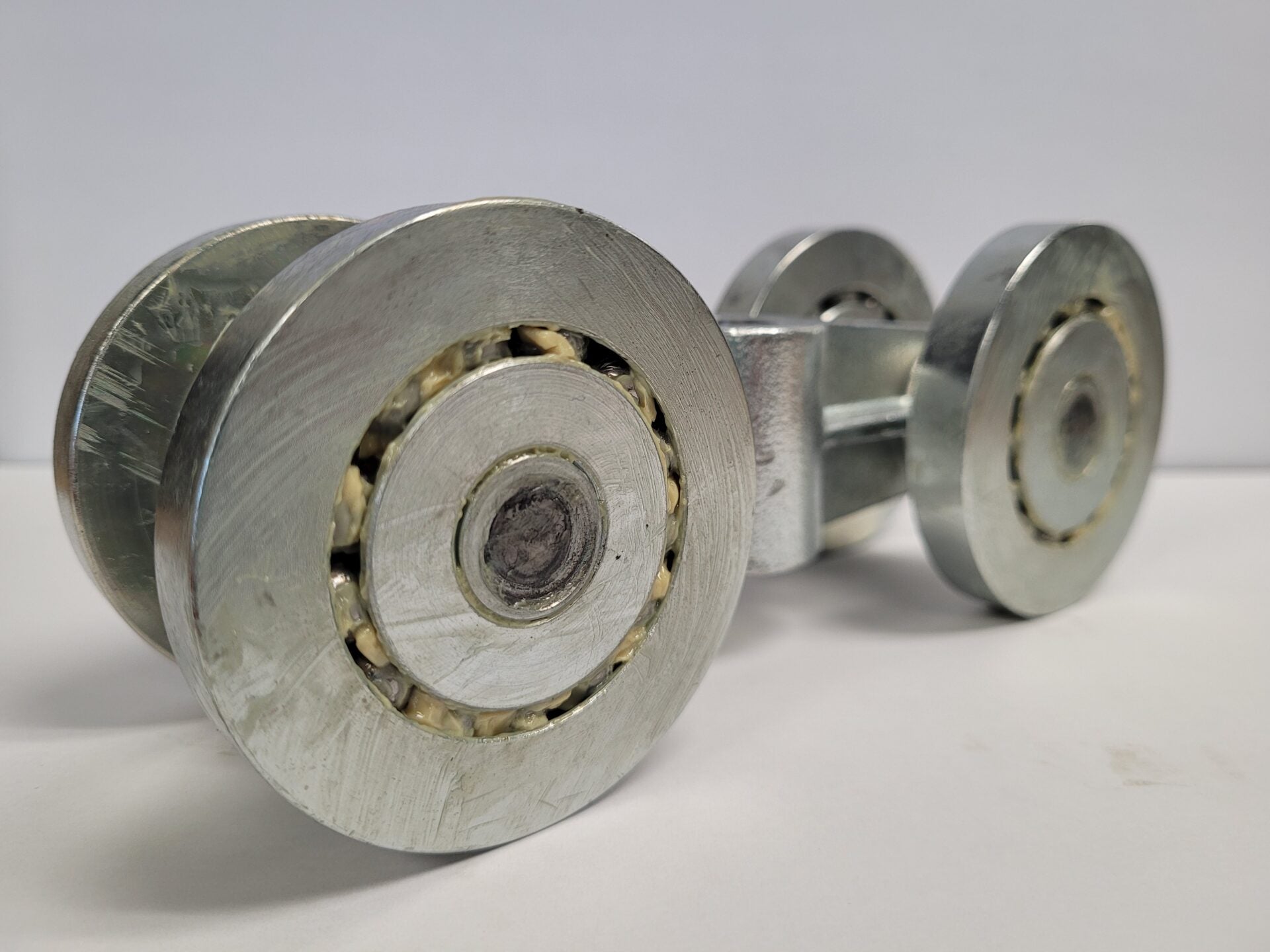 Series 3761 Ball Bearing Box Track Truck (Pairs) no Aprons