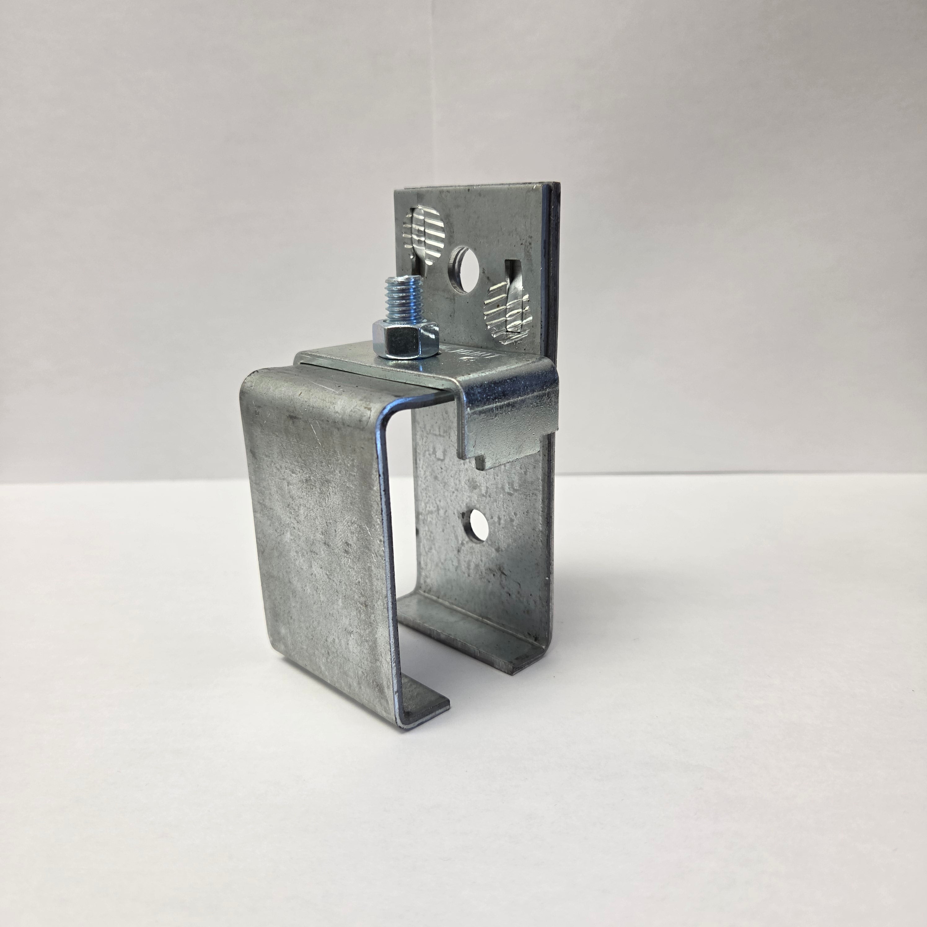 400lb Box Track - 31 Sidewall Lock Joint Bracket