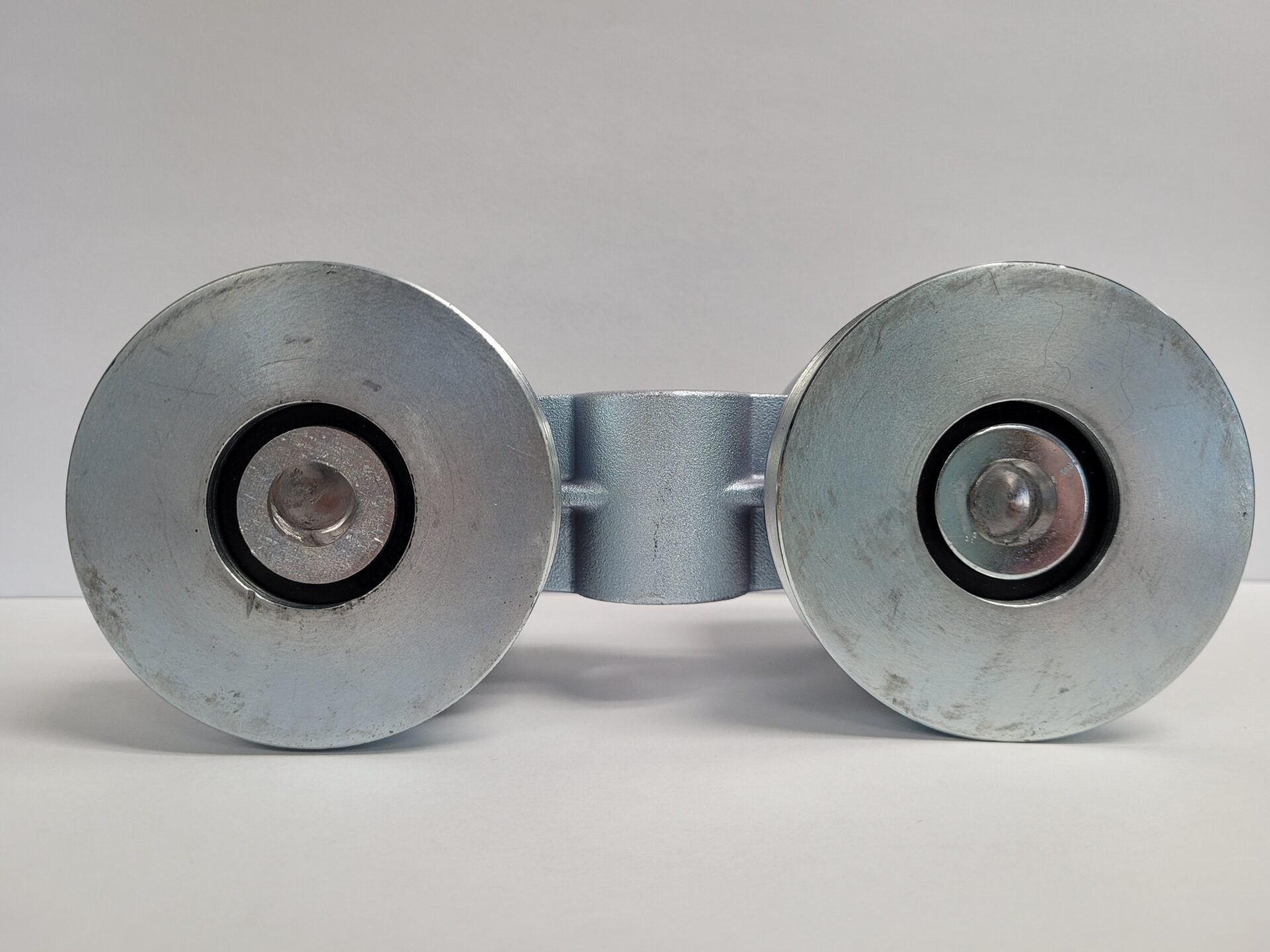 Series 8880 Ball Bearing Box Track Trucks (Pairs) no Aprons