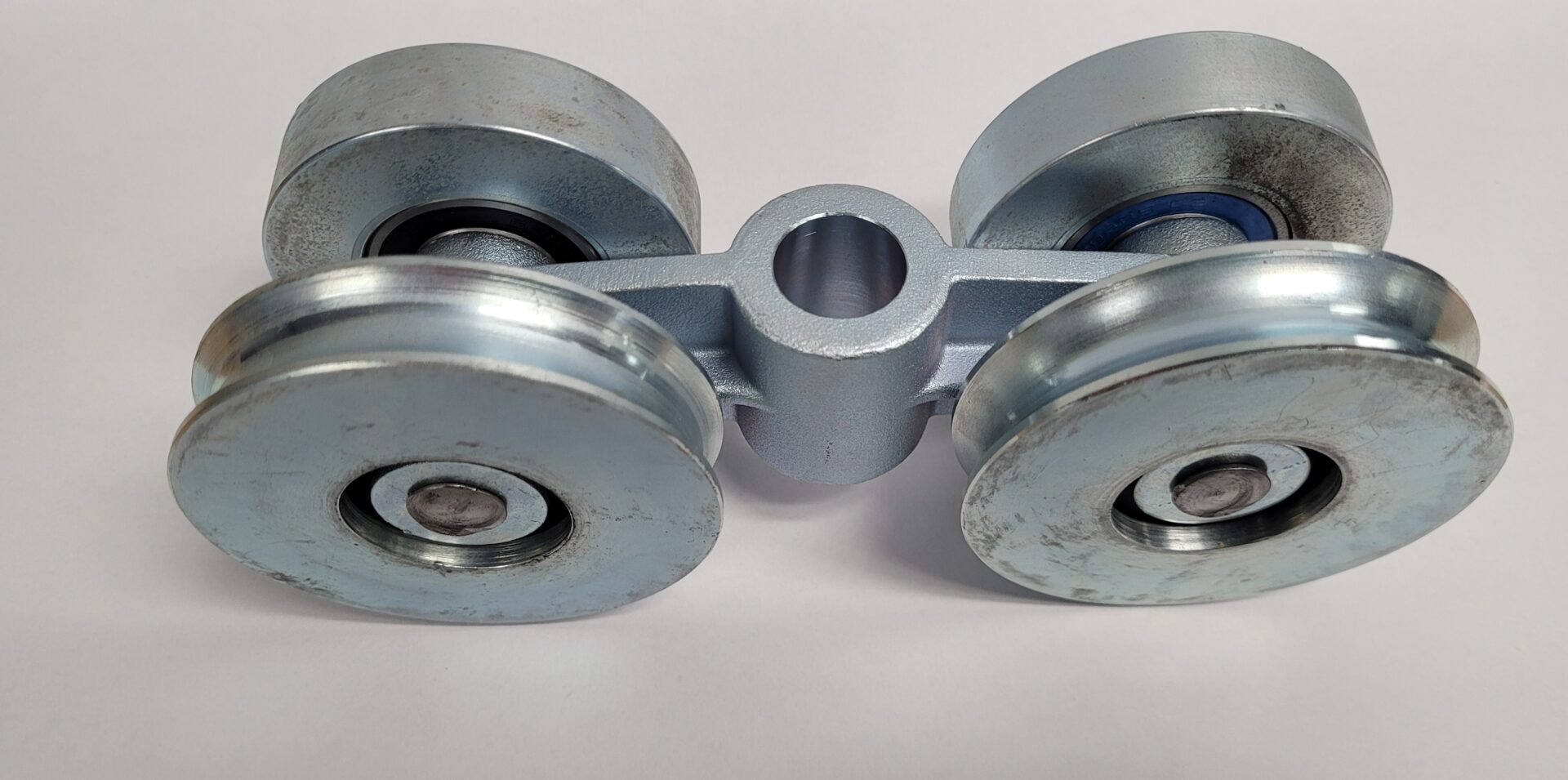 Series 8880 Ball Bearing Box Track Trucks (Pairs) no Aprons